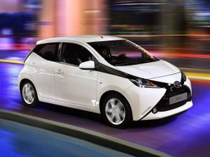Toyota Aygo x-play 5-Door '2014